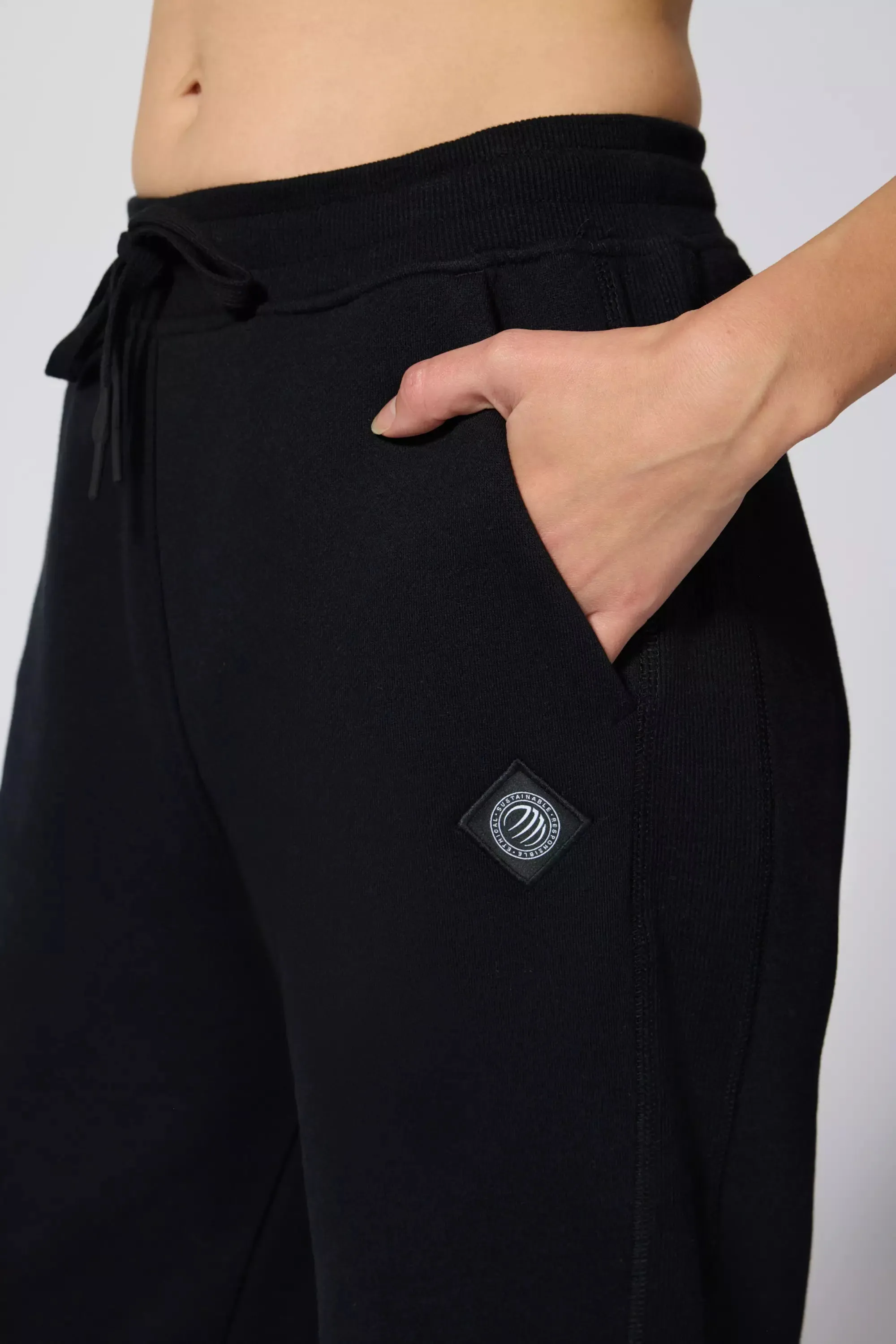 Comfort Fleece Relaxed Jogger - Black