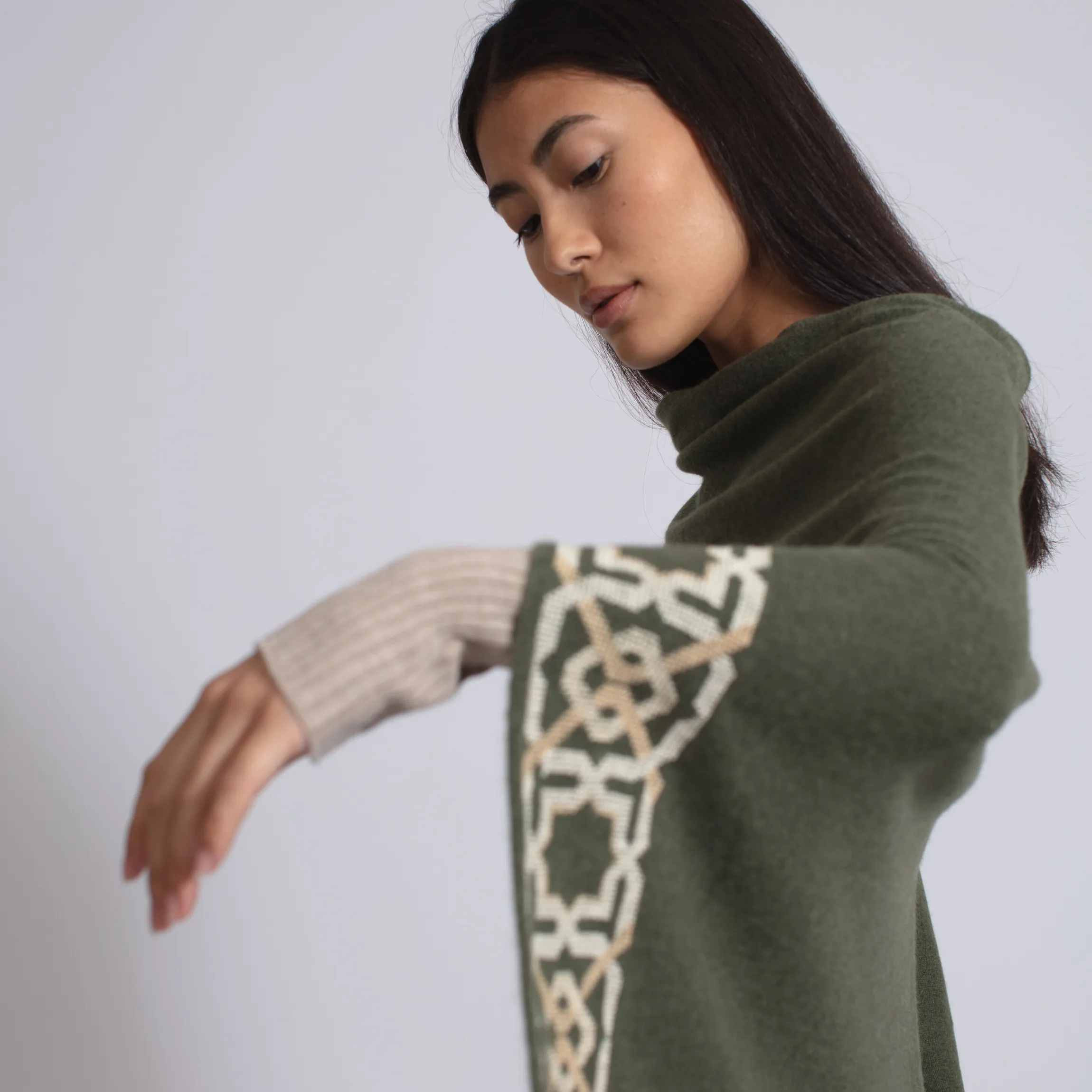 KHAKI CASHMERE PONCHO