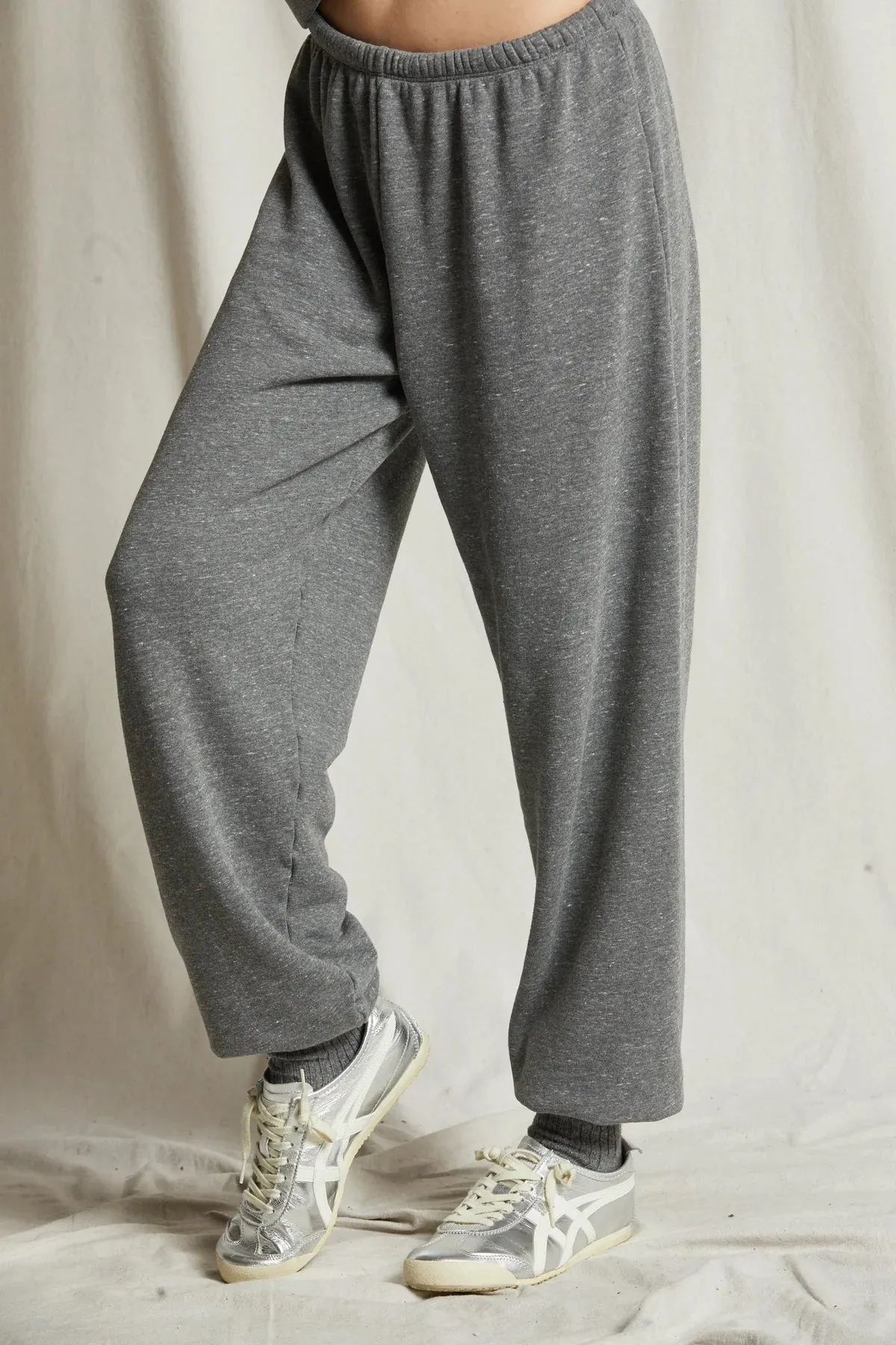 Perfect White Tee Dre Luxe Fluff Fleece Jogger